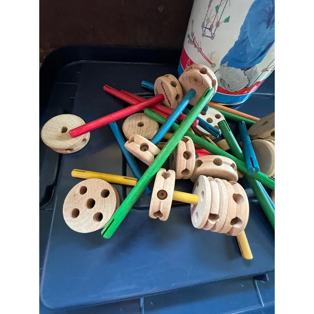 Vintage Tinkertoy Junior Builder Set Classic Wood Construction Toy